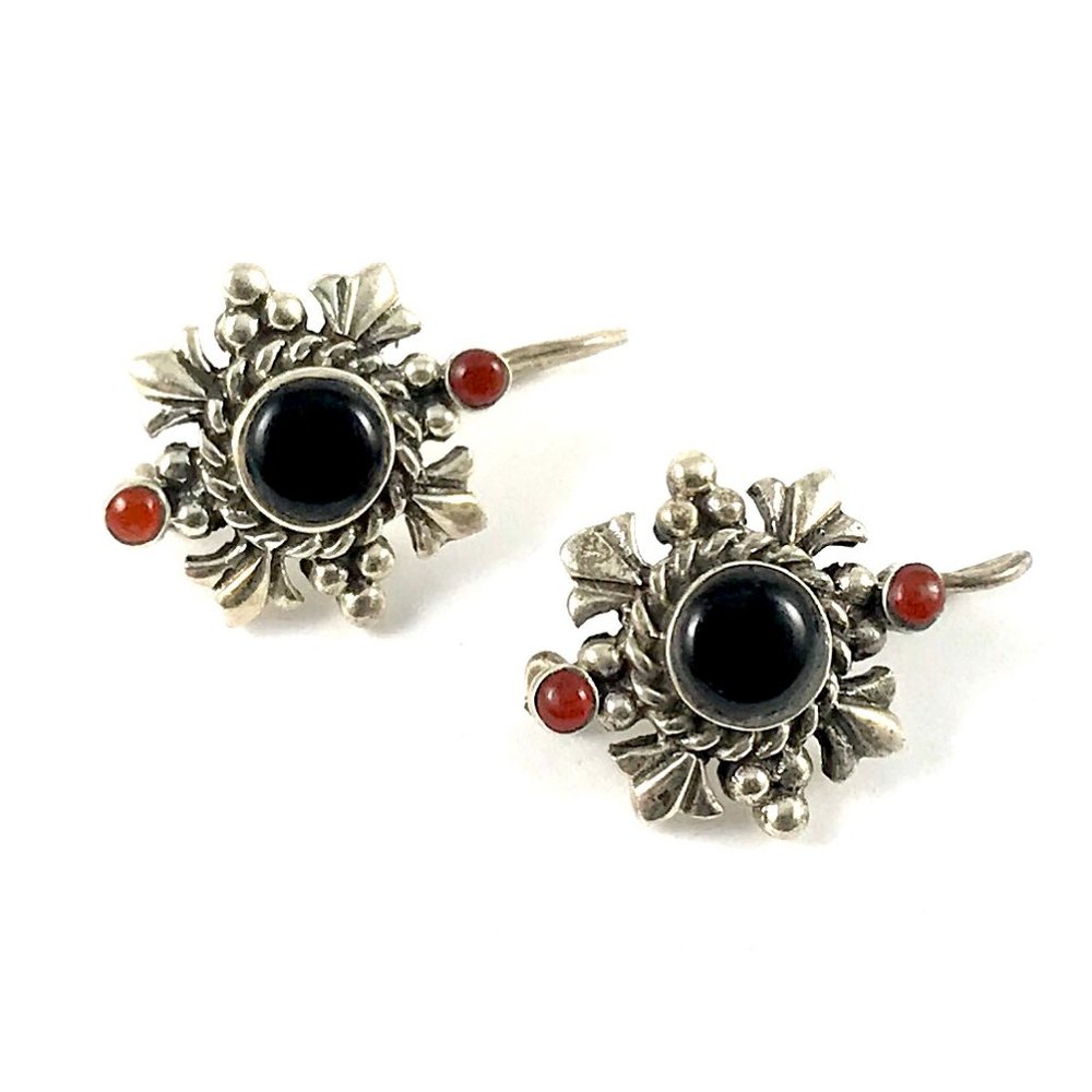 Sterling Silver 925 Onyx and Carnelian Earrings